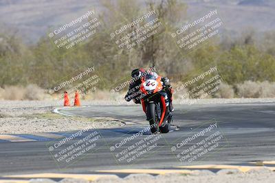 media/Apr-20-2025-CVMA (Sun) [[39090e8767]]/Race 2-Supersport Middleweight/